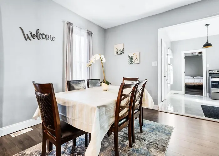 Modern 5Br Home Perfect For Families